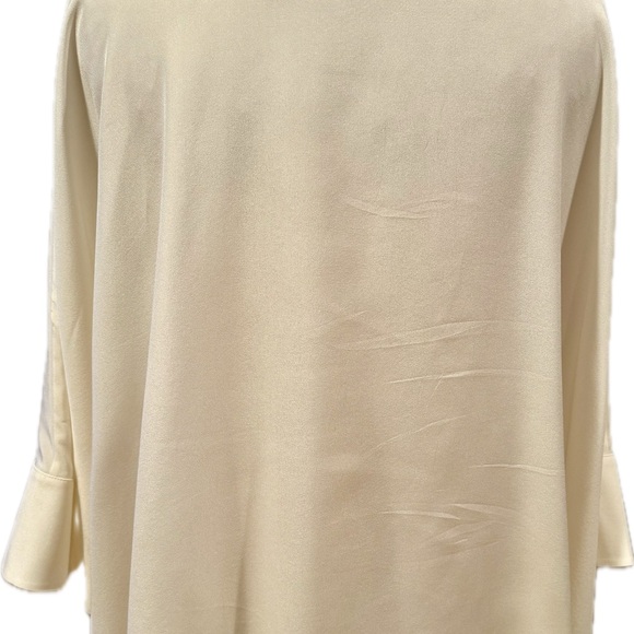GUCCI Fabulous 100% Silk tunic/blouse ivory unique style. Size M/L, 40 - Picture 4 of 16